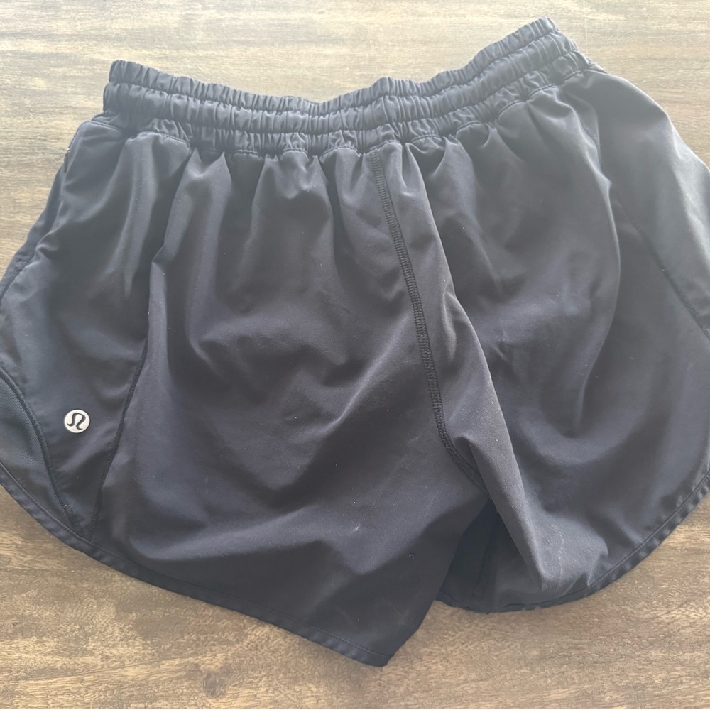 4” Lululemon Hotty Hot shorts